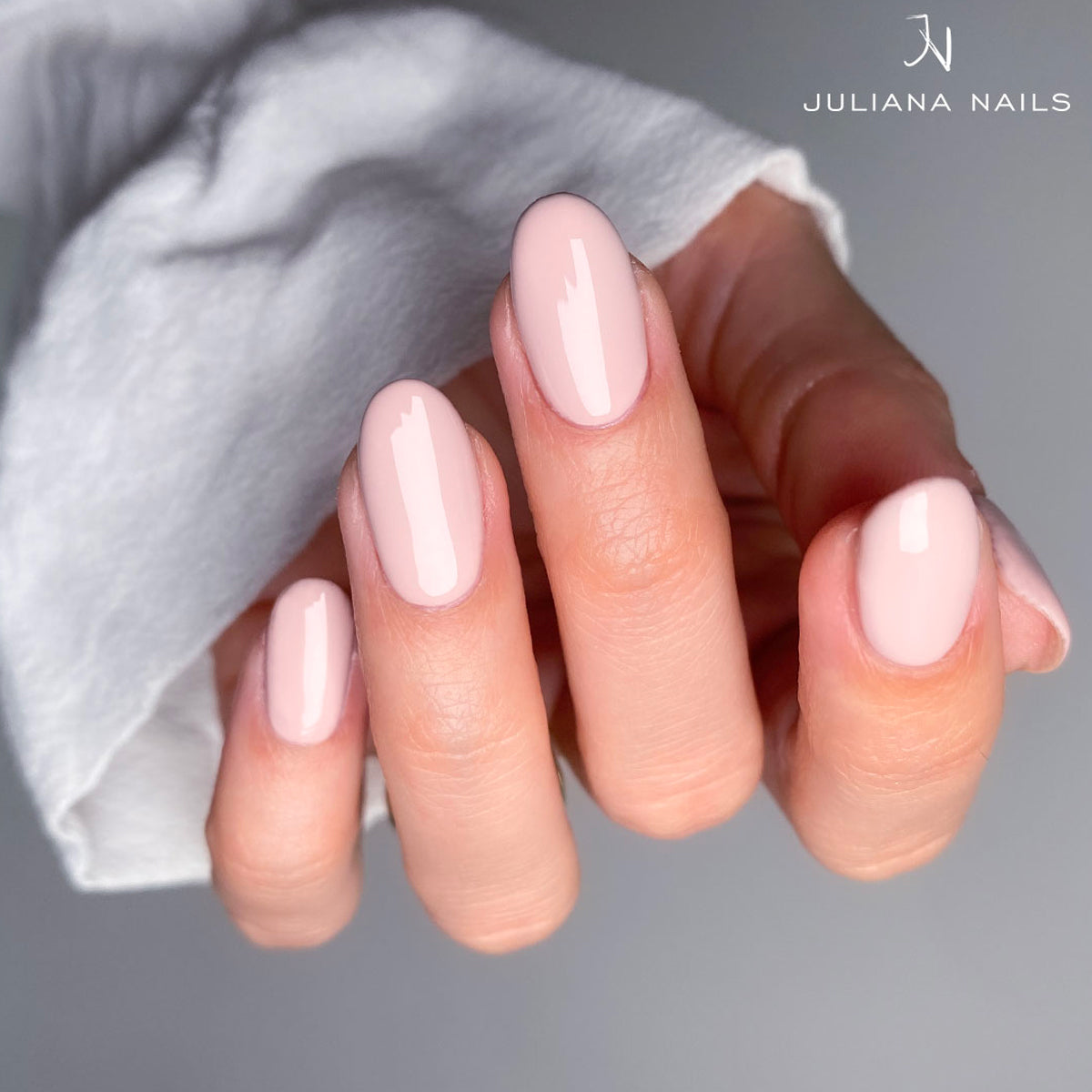 Vernis Semi-Permanent Vegan Juliana Nails Text Me 6 ML