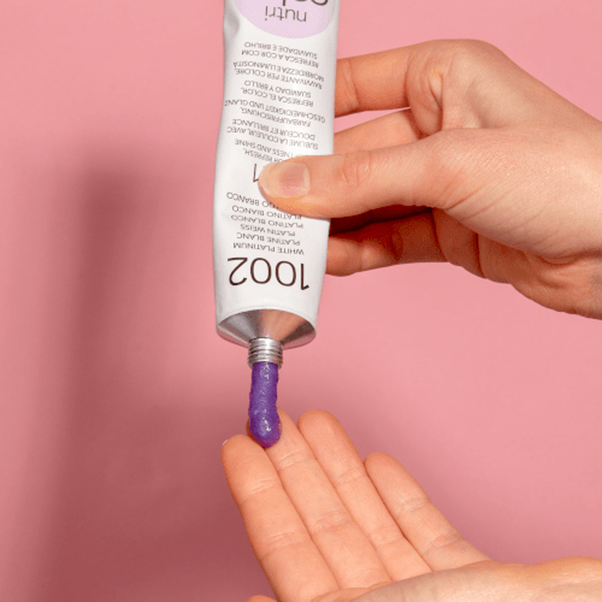 Tube Nutri color filters 1002 Blanc Platine Revlon 100 ML